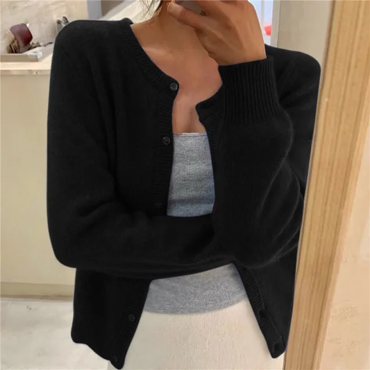 Cosy Cropped Knit Cardigan with Round Neckline
