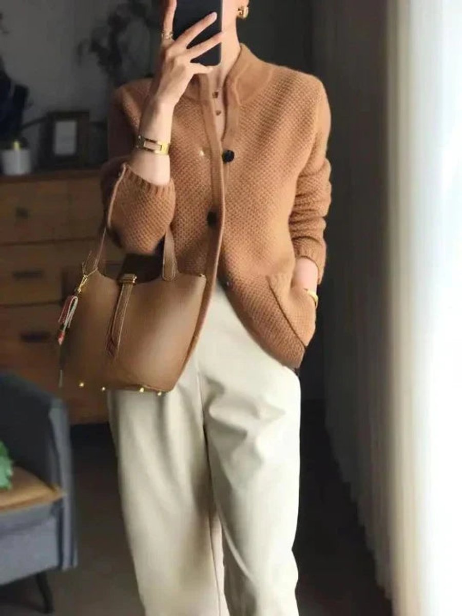 Soft Cashmere-Feel Cardigan with Textured Knit and Front Pockets