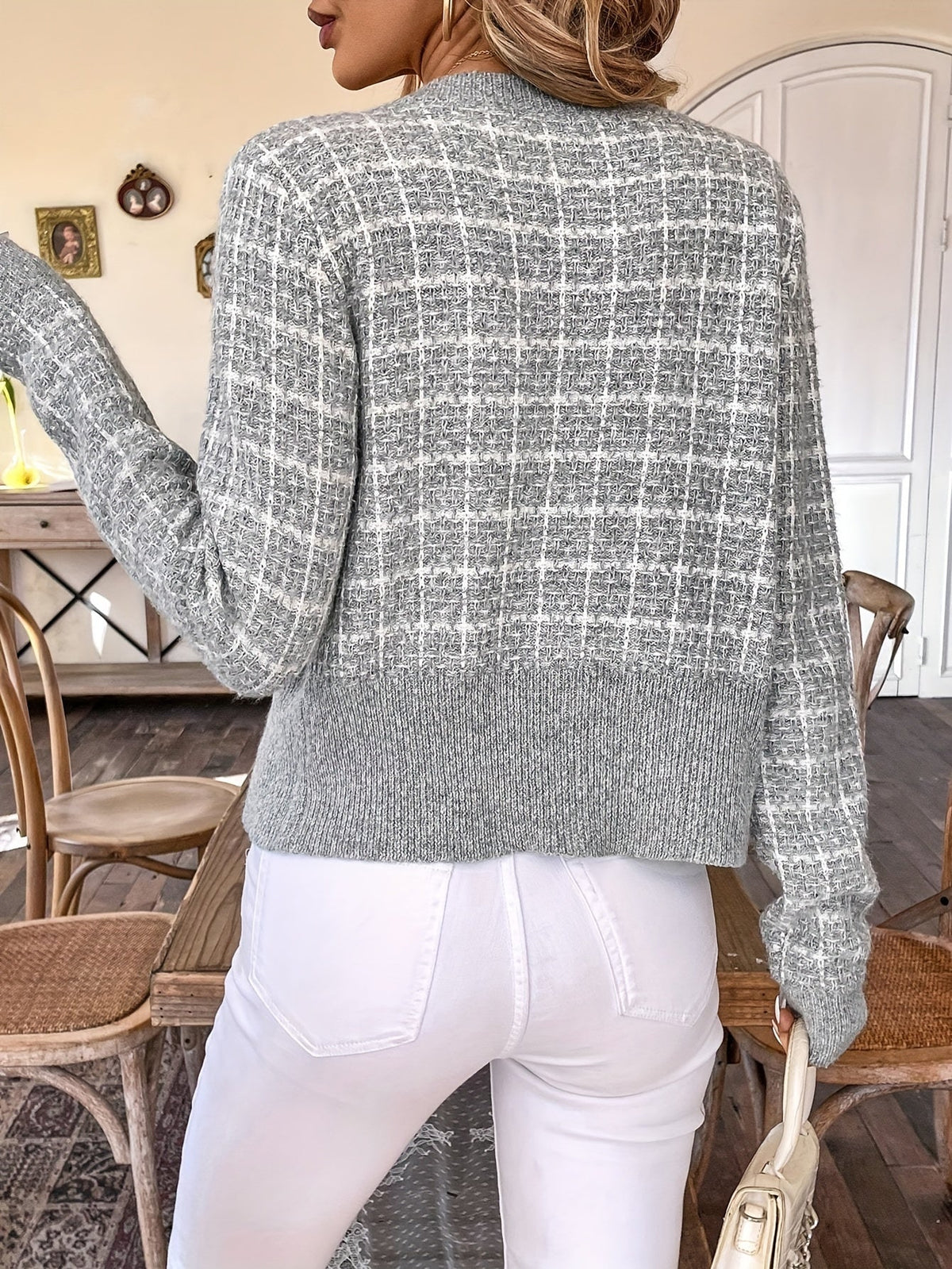 Chic Houndstooth Knit Cardigan with Gold Buttons and Chest Pockets