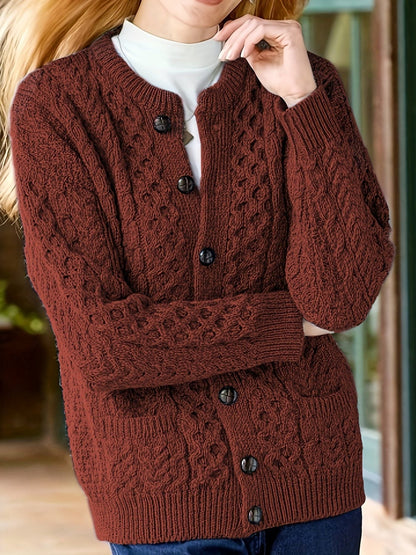 Chunky Cable Knit Cardigan with Textured Pattern and Front Pockets