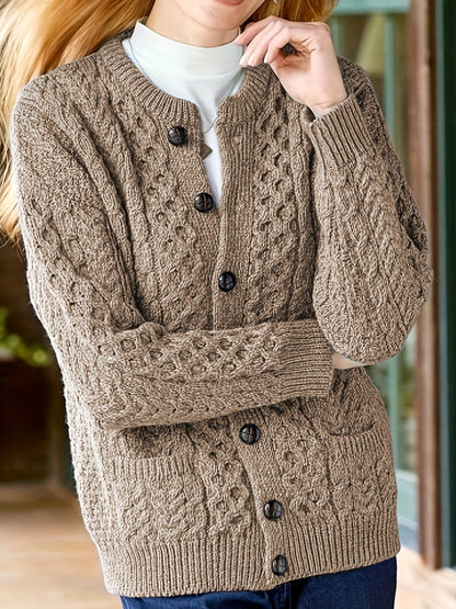 Chunky Cable Knit Cardigan with Textured Pattern and Front Pockets