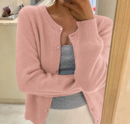 Cosy Cropped Knit Cardigan with Round Neckline