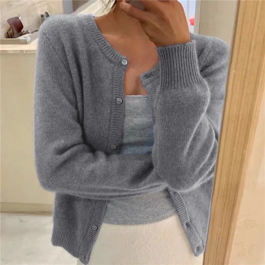 Cosy Cropped Knit Cardigan with Round Neckline