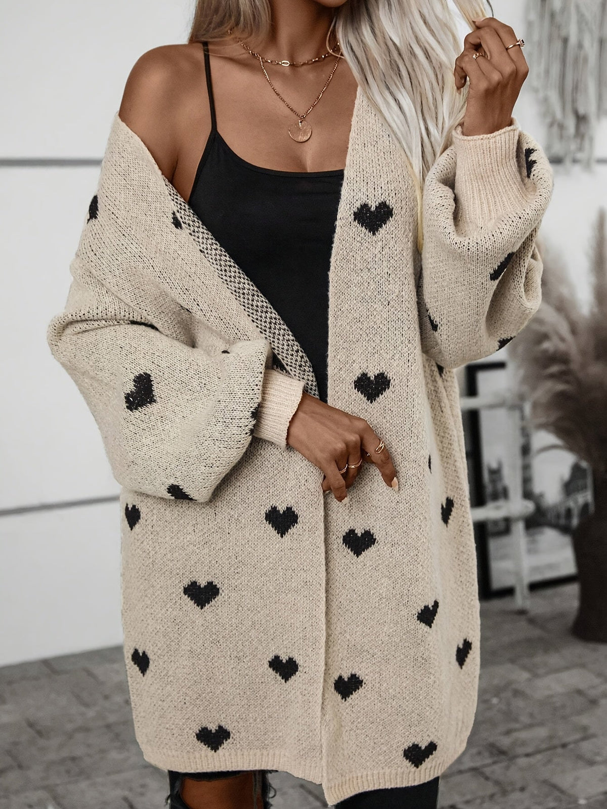 Cosy Oversized Knit Cardigan with Heart Print and Open Front