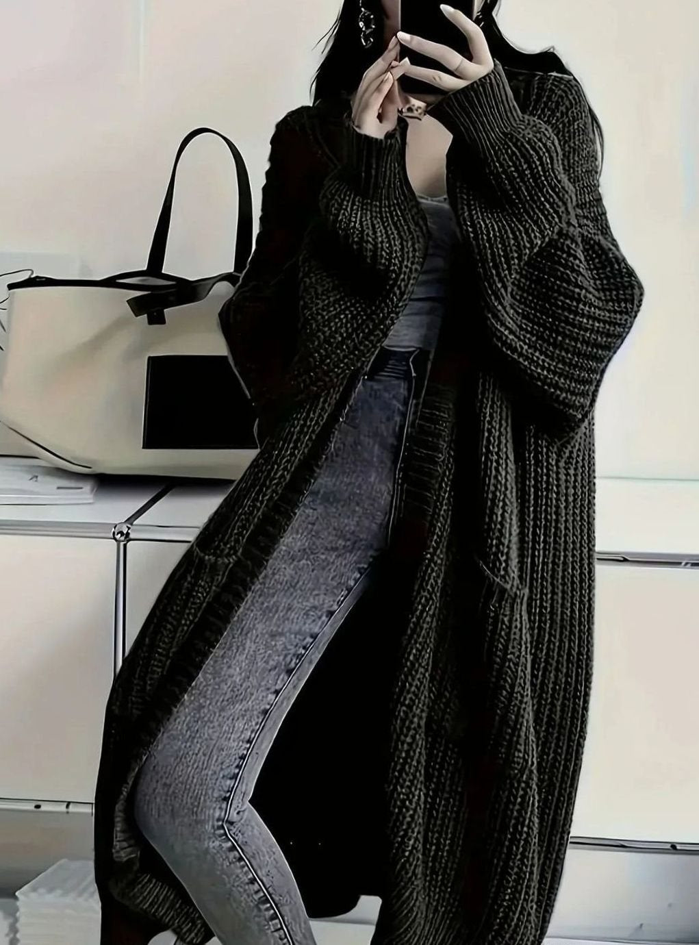 Oversized Long Chunky Knit Cardigan with Side Pockets