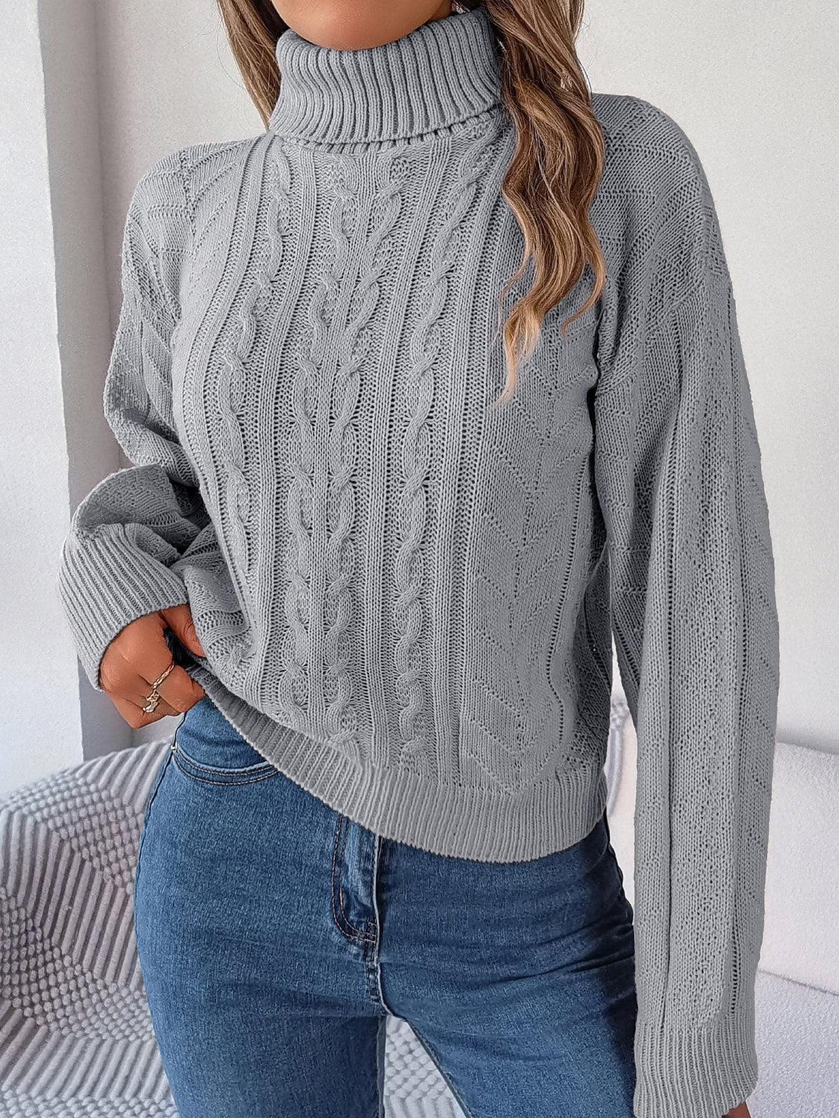 Rich Cable Knit Turtleneck Sweater in Burgundy