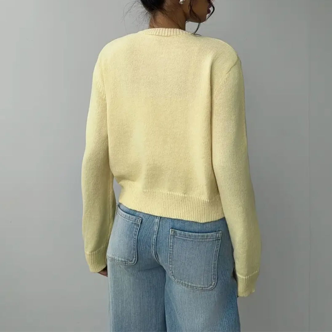 Soft Cropped Knit Cardigan with Round Neck and Ribbed Hem
